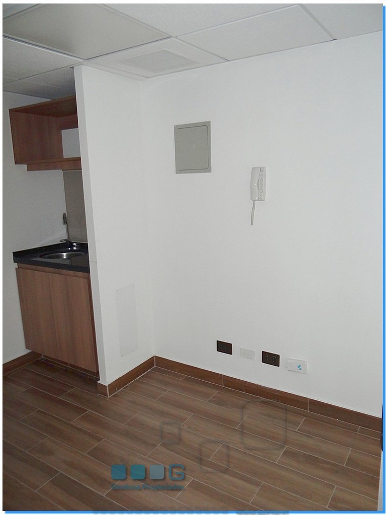 P5987 - P5987-03.jpg